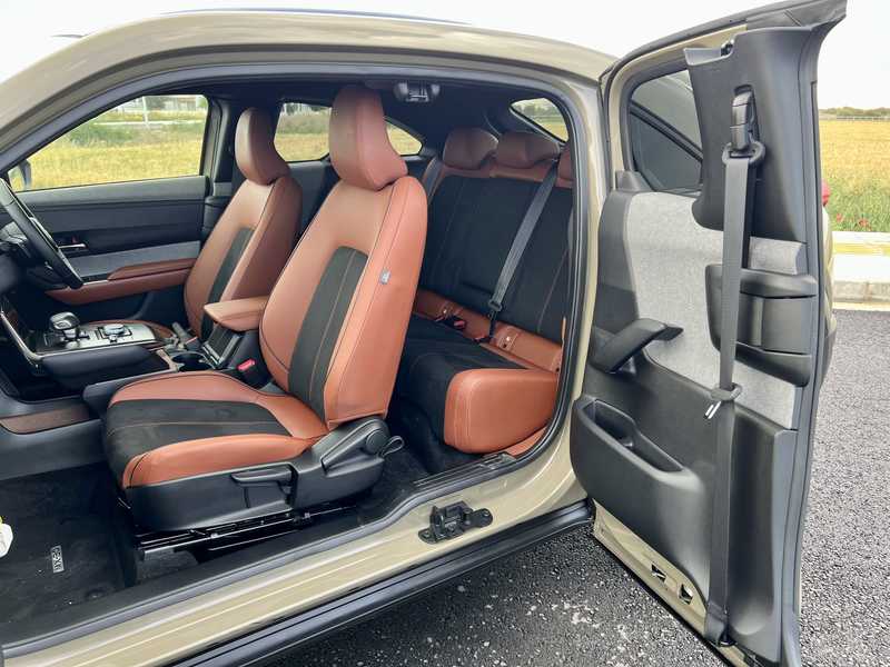 2025 Mazda ΜΧ-30 0,8L 2025 Cyprus