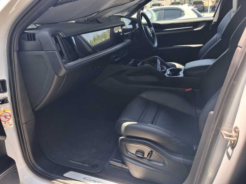 2025 Porsche Cayenne 3,0L 2025 Cyprus