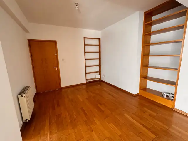 3-bedroom apartment to rent, Nicosia — Agioi Omologites