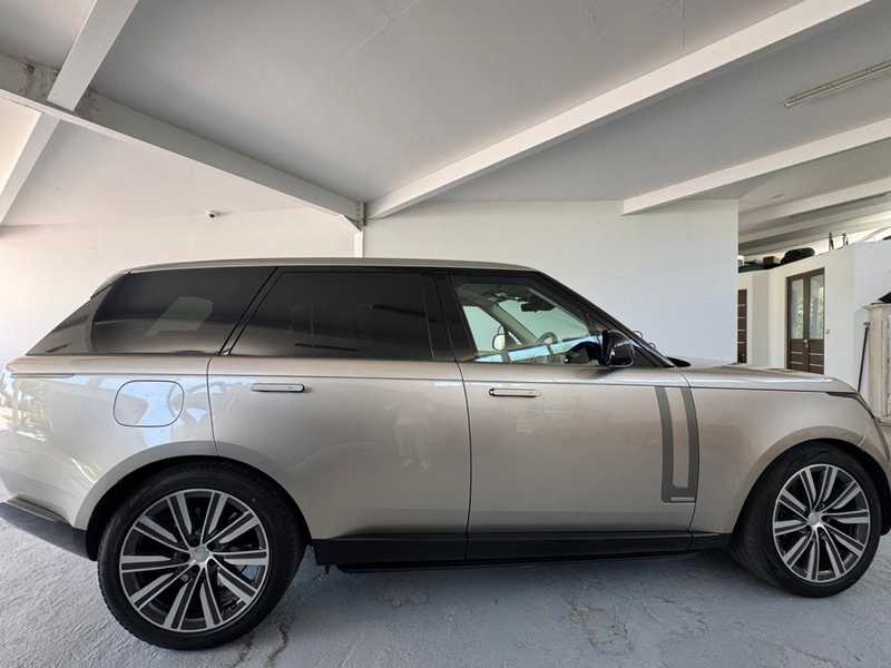 2024 Land Rover Range Rover Vogue 4,4L 2024 Cyprus