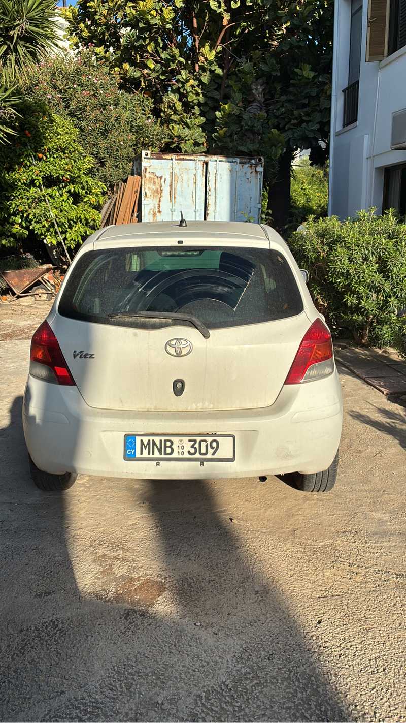 Toyota Vitz 1,0L 2010