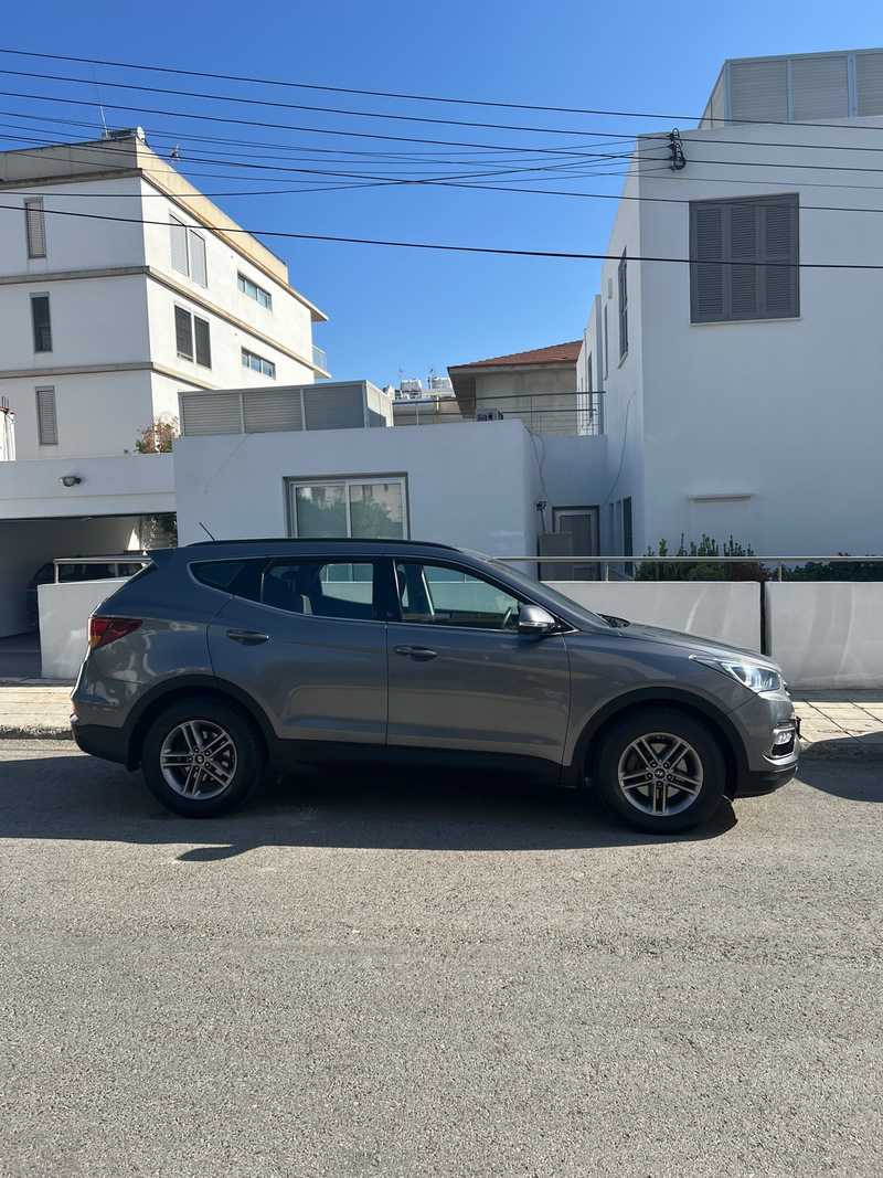 2017 Hyundai Santa Fe 2,2L 2017 Cyprus