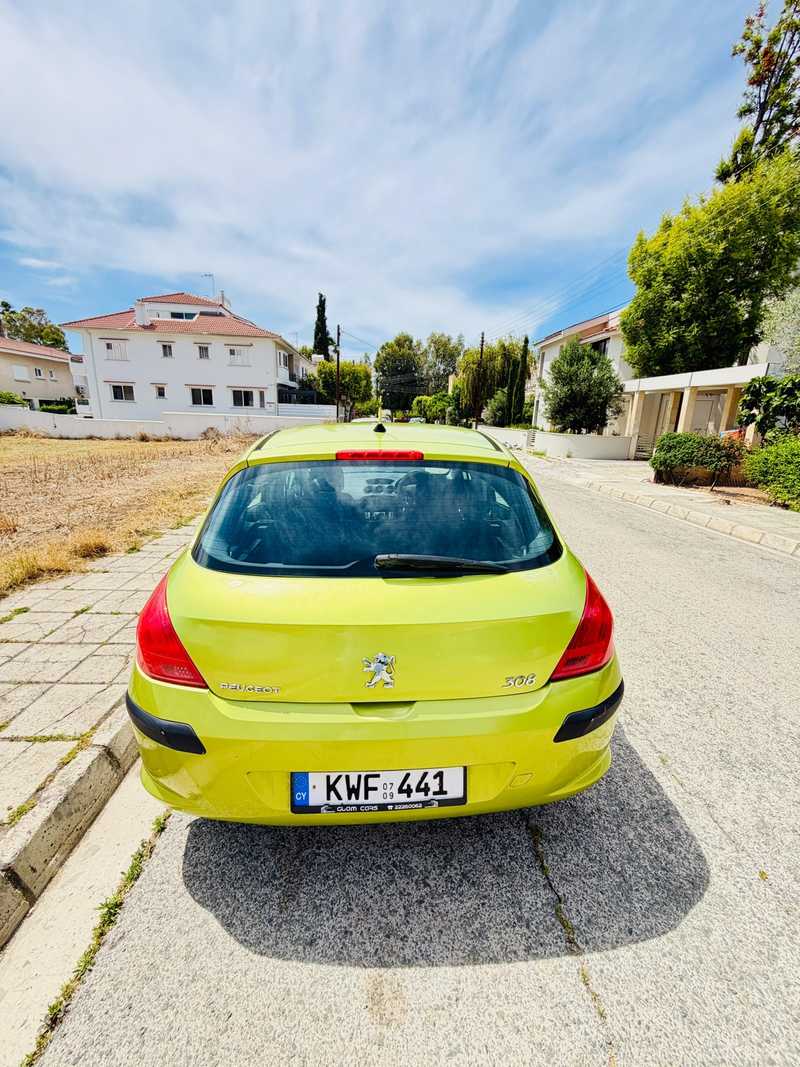 Peugeot 308 1,5L 2009
