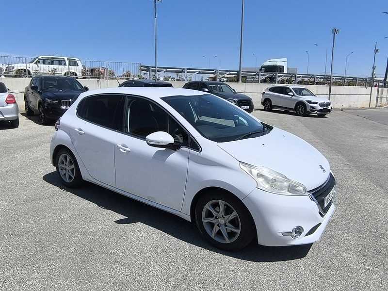 2015 Peugeot 208 1,4L 2015 Cyprus