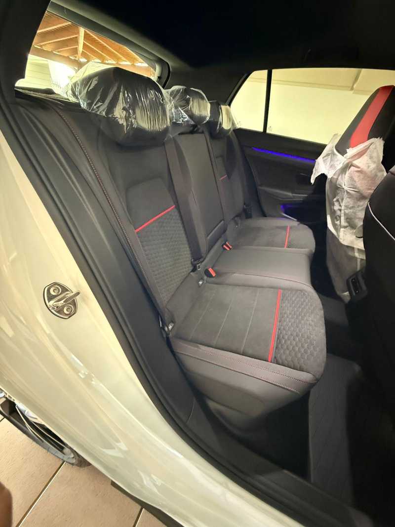 2024 Volkswagen Golf 2,0L 2024 Cyprus