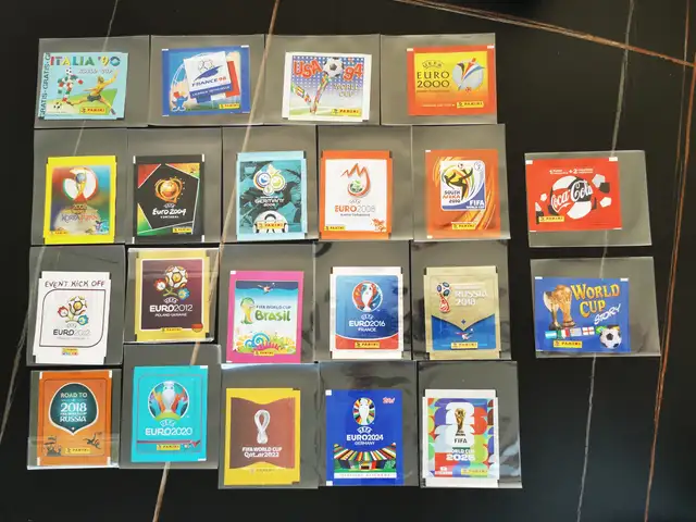 21 sealed football sticker packs 1990-2026 world cup euro panini topps unopen, Limassol — Agios Tychon