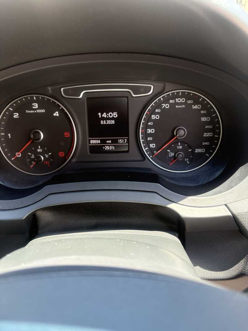 2015 Audi Q3 2,0L 2015 Cyprus