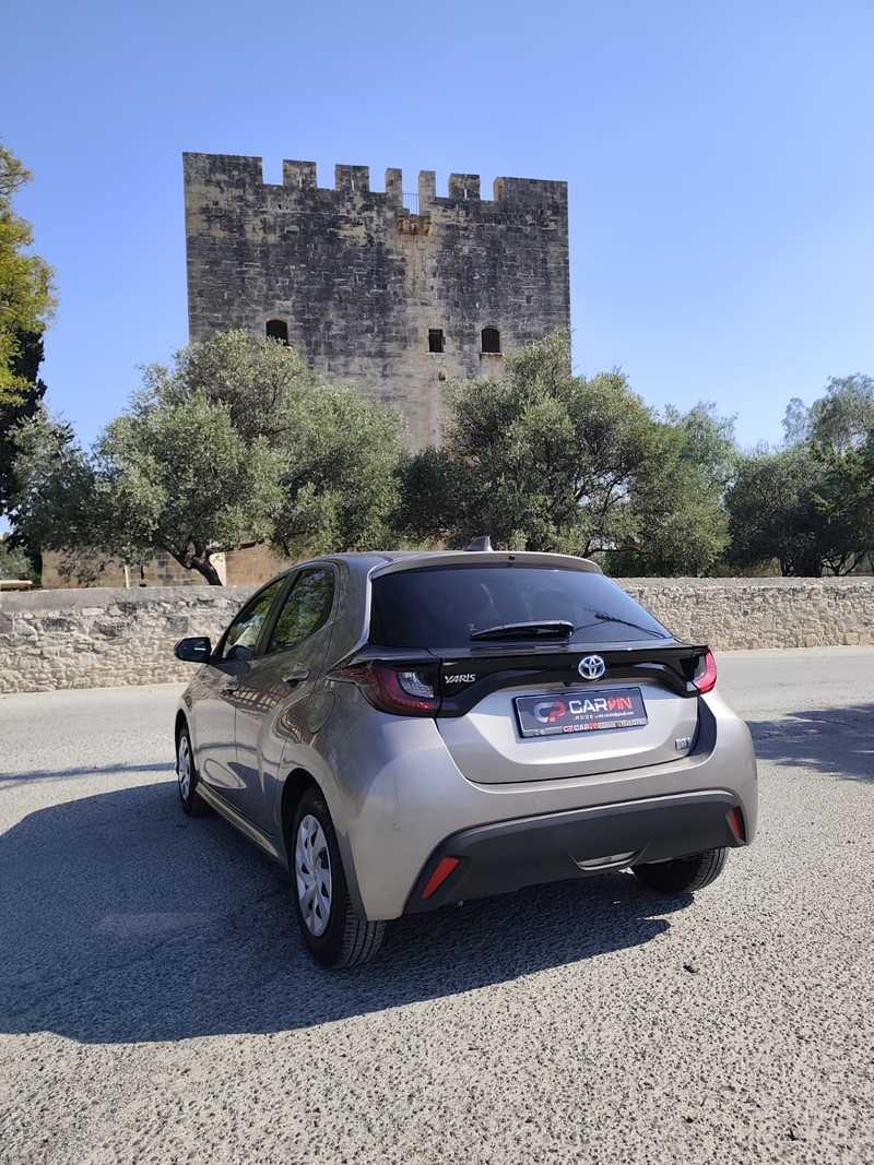 2022 Toyota Yaris 1,5L 2022 Cyprus