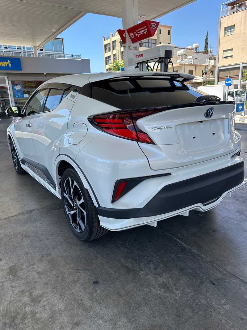 2022 Toyota C-HR 1,8L 2022 Cyprus