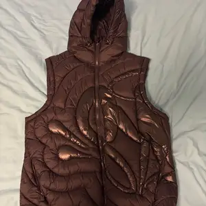 Syna world vest, Επαρχία Λεμεσού — Άγιος Αθανάσιος