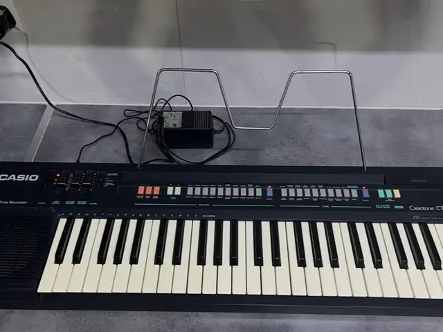 Electronic keyboard piano, Larnaca — Larnaka - Skala