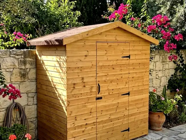 New garden shed, Paphos — Polemi