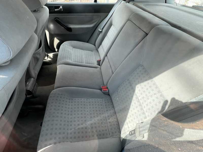 2000 Volkswagen Golf 1,6L 2000 Cyprus