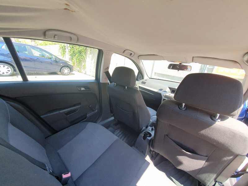 2008 Opel, Vauxhall Astra 1,3L 2008 Cyprus