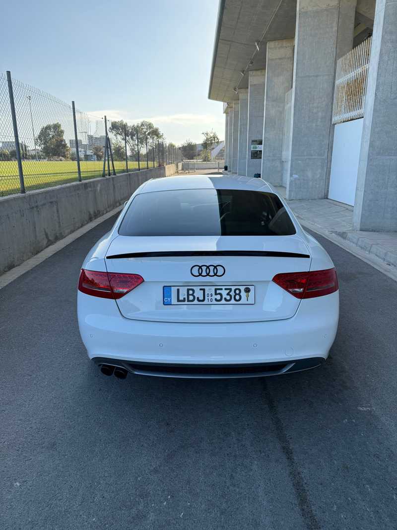 2010 Audi A5 2,0L 2010 Cyprus
