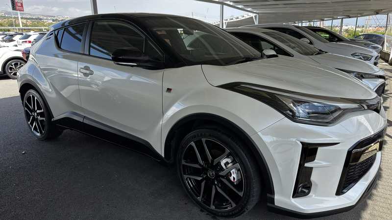 2022 Toyota C-HR 1,8L 2022 Cyprus