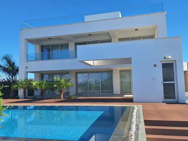 6-bedroom villa for sale, Paphos — Geroskipou