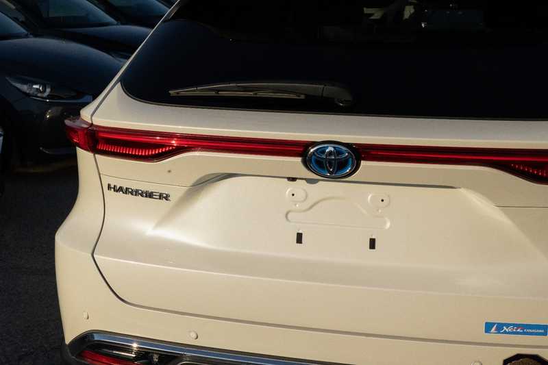 2021 Toyota Harrier 2,5L 2021 Cyprus