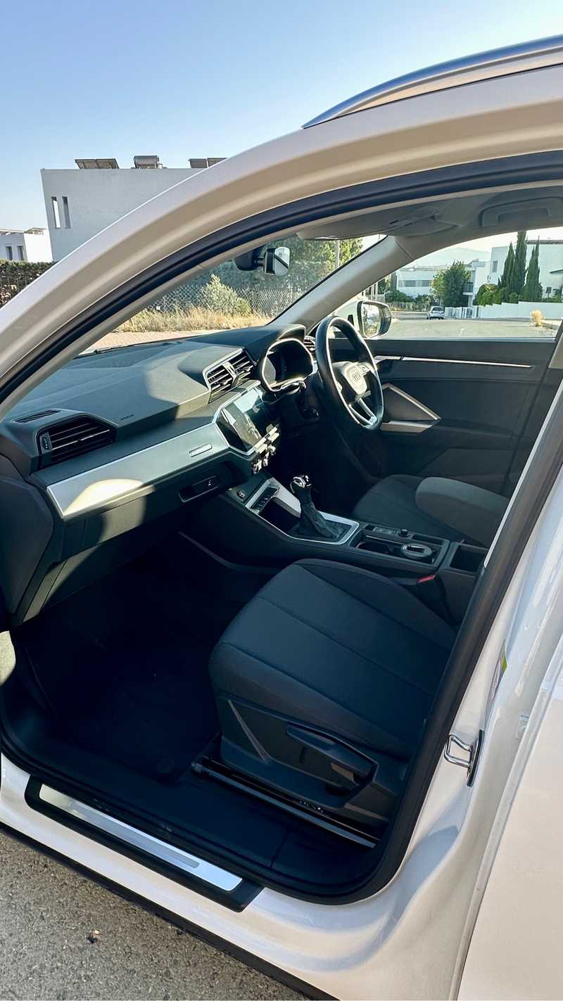 2021 Audi Q3 1,5L 2021 Cyprus