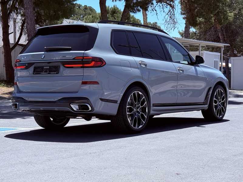 2025 BMW X7 3,0L 2025 Cyprus
