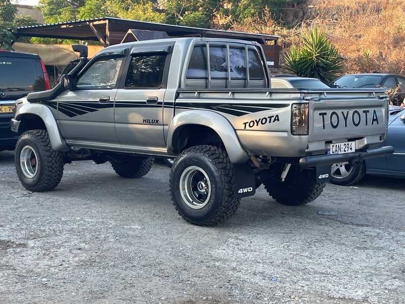 1993 Toyota Hilux 2,8L 1993 Cyprus