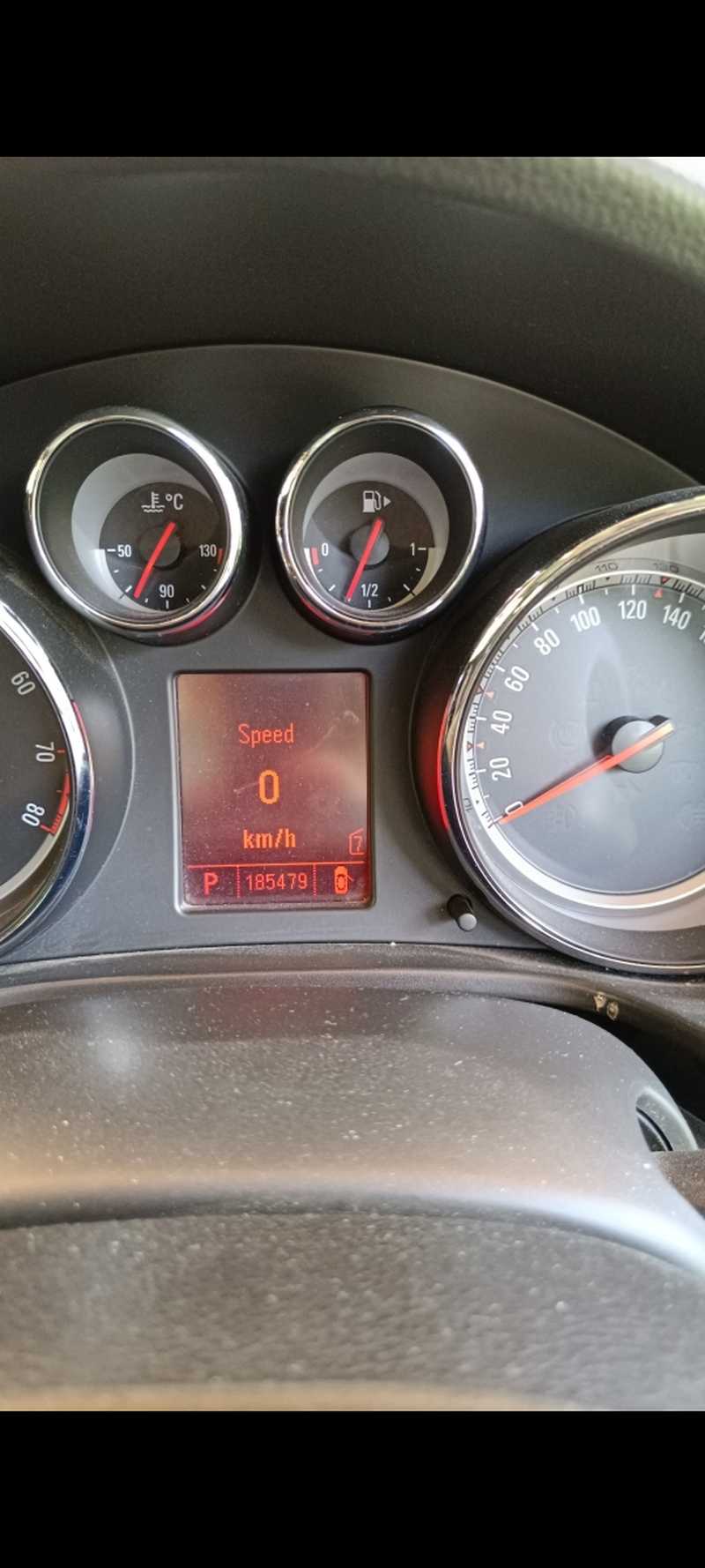 Opel, Vauxhall Insignia 2,0L 2012