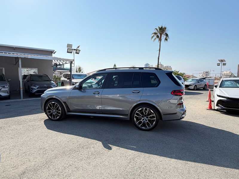 2025 BMW X7 3,0L 2025 Cyprus