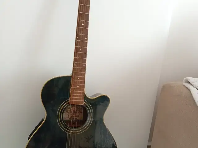Guitar acoustic, Nicosia — Strovolos - Acropolis