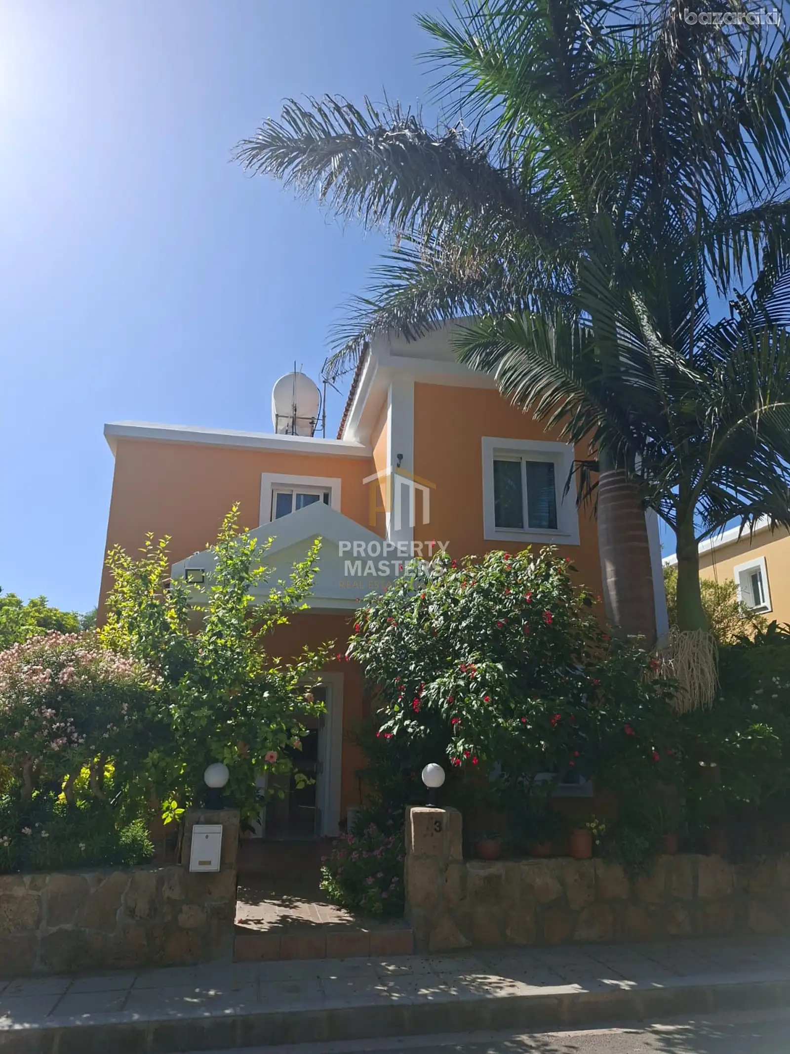 House, 3 bedrooms — 4