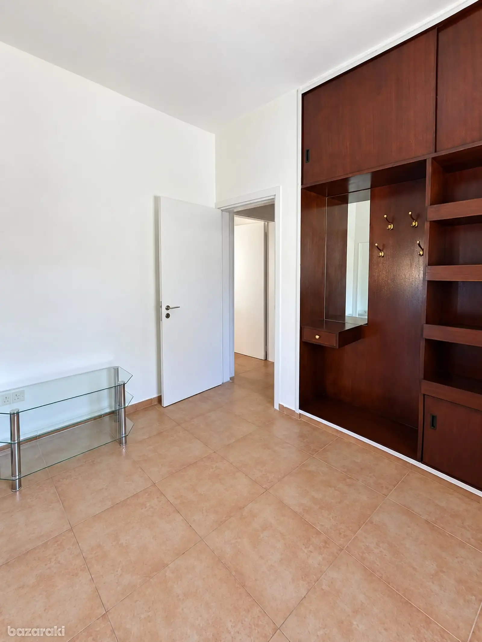 House, 3 bedrooms — 5