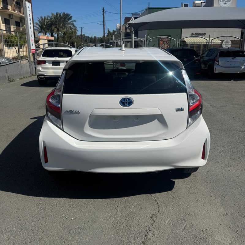 2021 Toyota Aqua 1,5L 2021 Cyprus