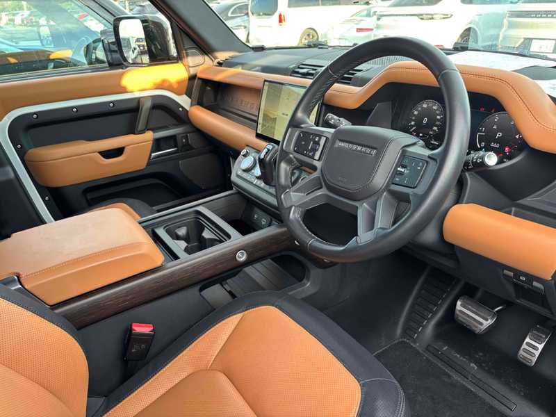2025 Land Rover Defender 3,0L 2025 Cyprus