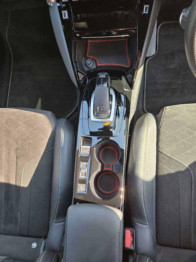 2022 Peugeot 2008 1,2L 2022 Cyprus
