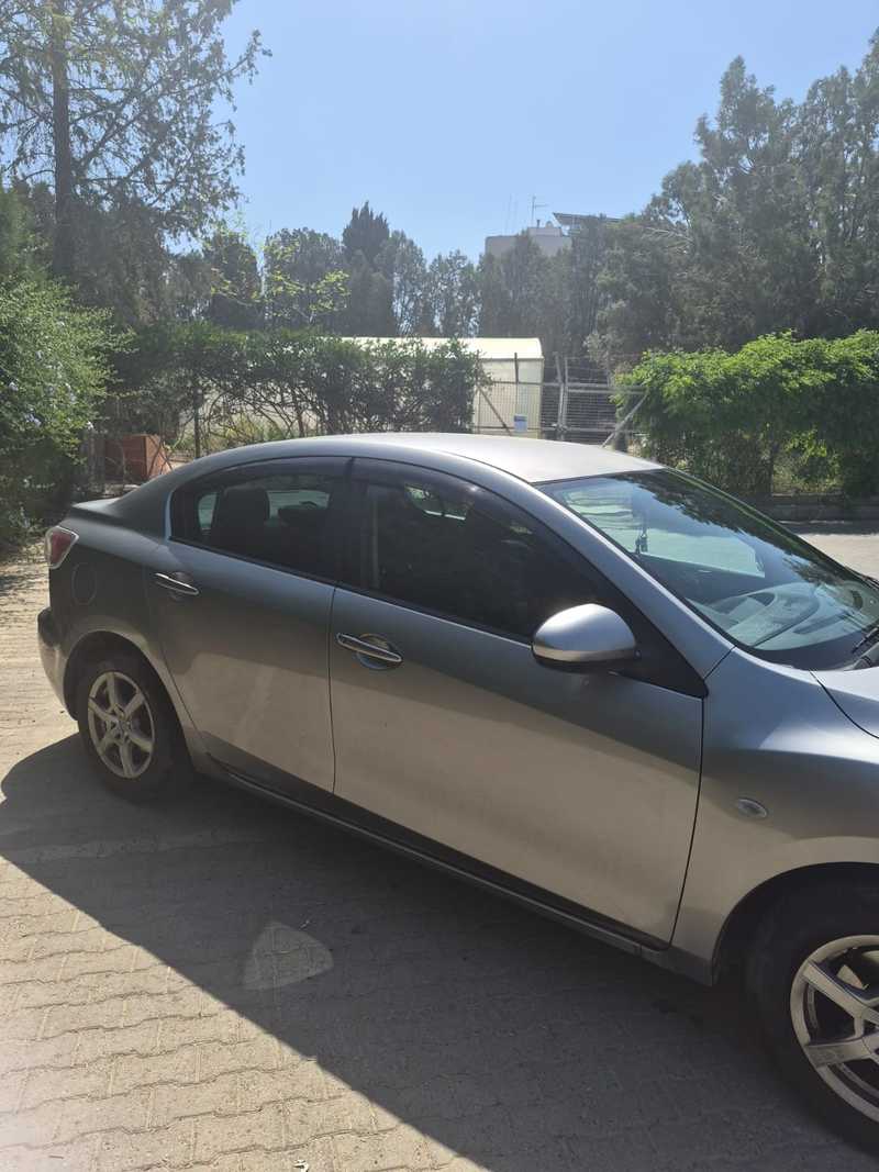 2011 Mazda Axela 1,5L 2011 Cyprus