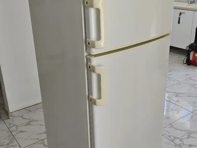 Used fridge -good condition, Limassol — Kato Polemidia
