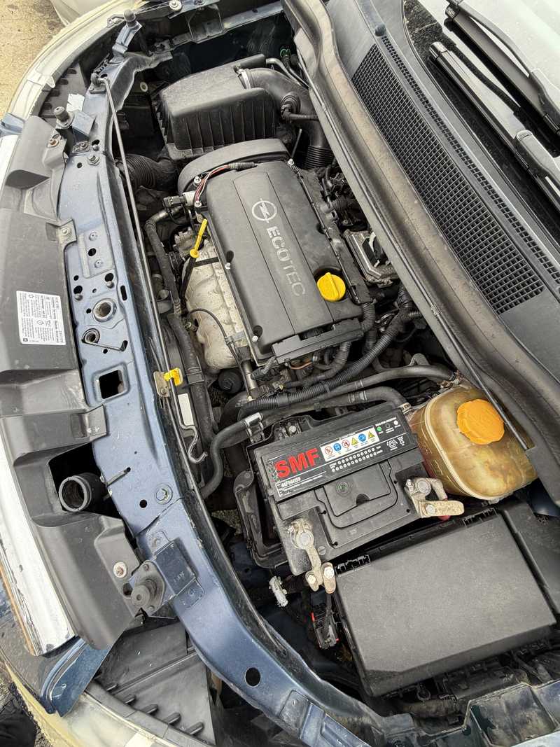2012 Opel, Vauxhall Zafira 1,6L 2012 Cyprus
