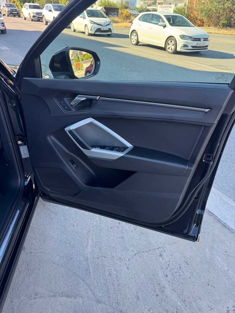 2021 Audi Q3 2,0L 2021 Cyprus