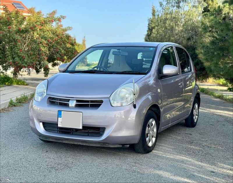 Toyota Passo 1,0L 2011