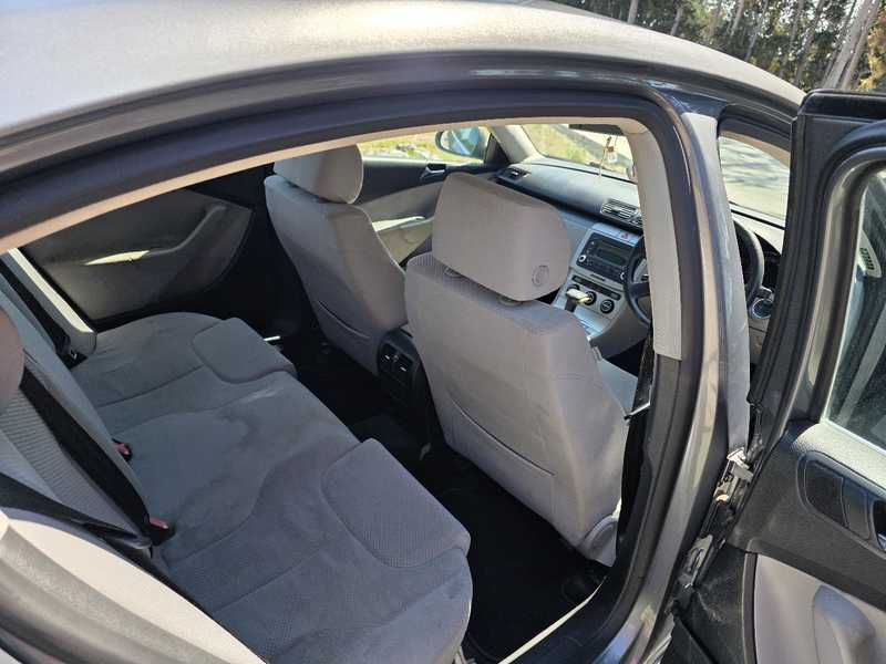 2005 Volkswagen Passat 1,6L 2005 Cyprus