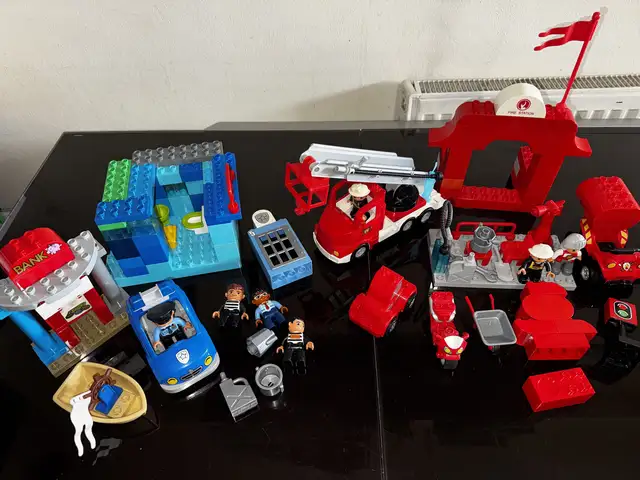 Lego bundle police and fire station bundle, Επαρχία Λευκωσίας — Στρόβολος - Ακρόπολη