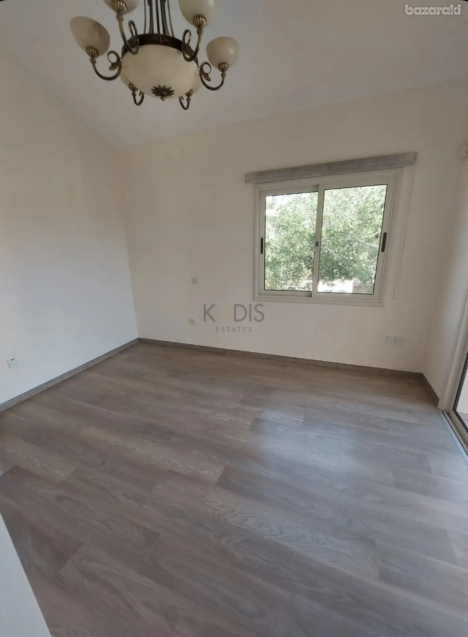 House, 3 bedrooms — 11