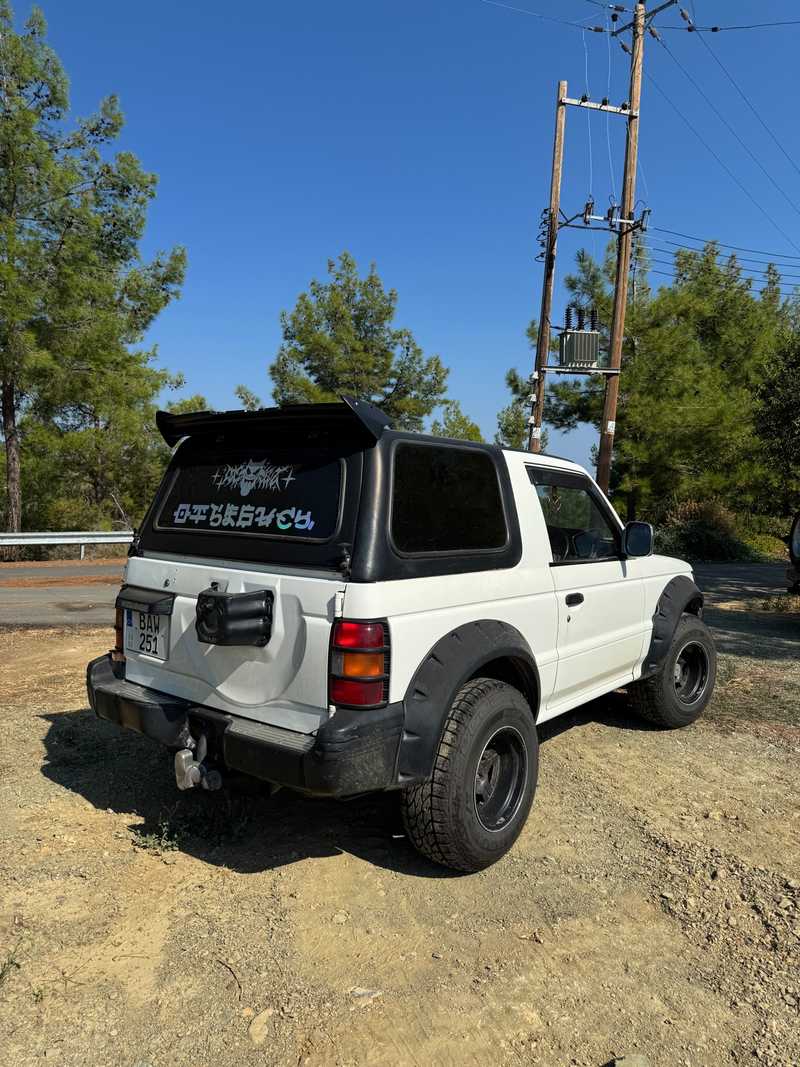 1992 Mitsubishi Pajero 2,5L 1992 Cyprus