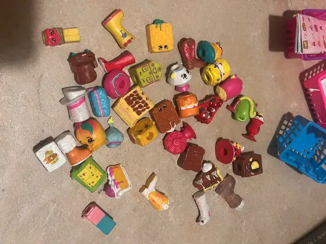 Collective shopkins, Nicosia — Strovolos - Acropolis