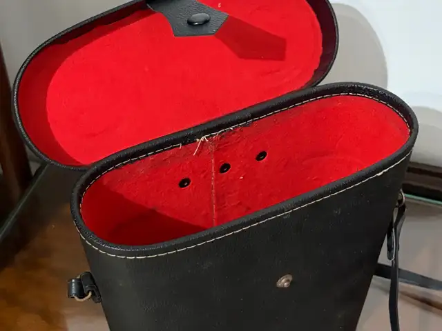 Vintage 1960s hard binoculars carrying case porro prism w/ red velvet-22x21x10cm, Επαρχία Πάφου — Paphos - Άγιος Θεόδωρος