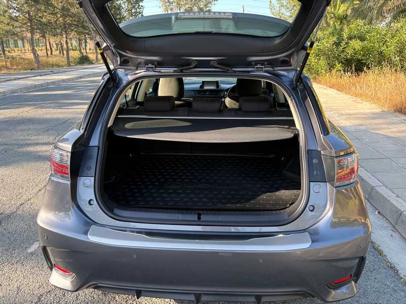 2017 Lexus CT 1,8L 2017 Cyprus