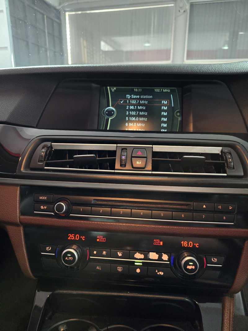 2010 BMW 5-Series 2,0L 2010 Cyprus