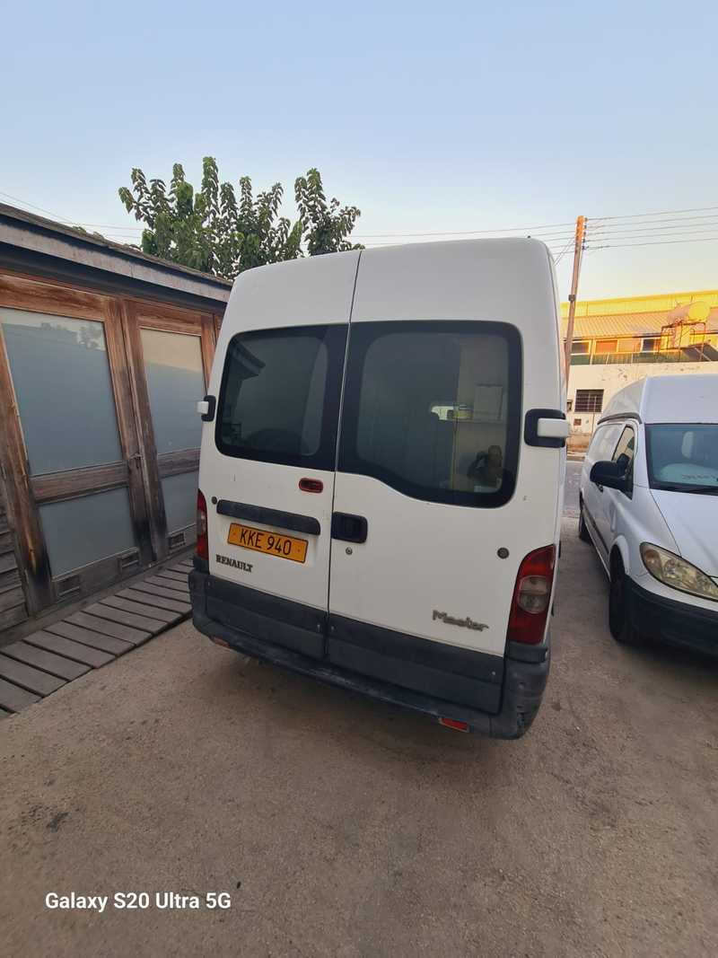 2004 Renault Master 2,1L 2004 Cyprus