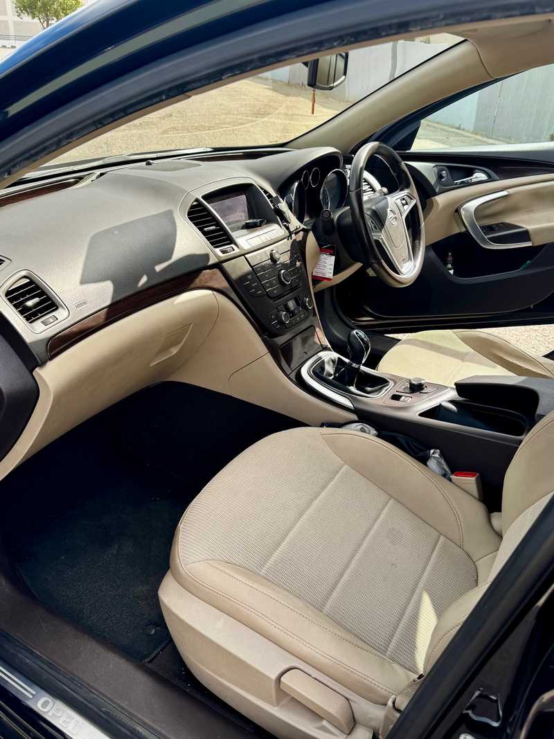 2009 Opel, Vauxhall Insignia 1,6L 2009 Cyprus