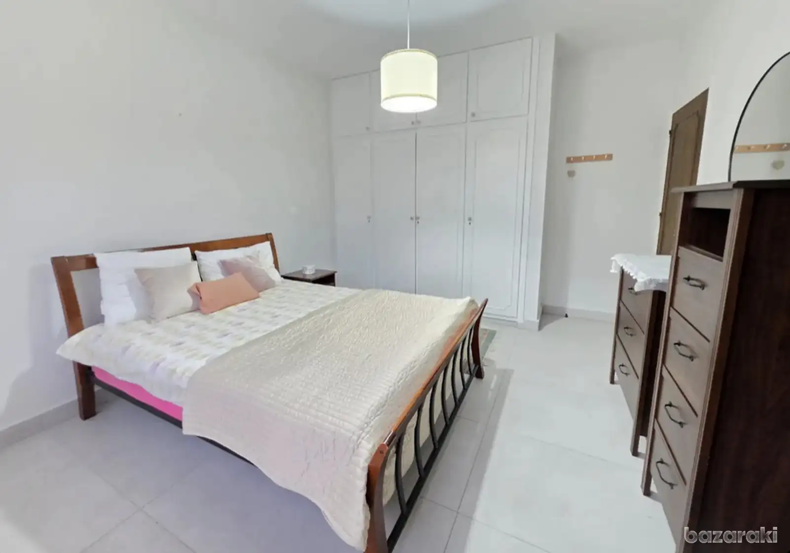 House, 2 bedrooms — 9