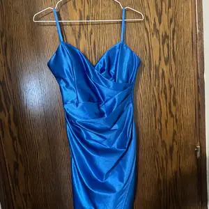 Light blue dress, Επαρχία Λευκωσίας — Λευκωσία - Καϊμακλί